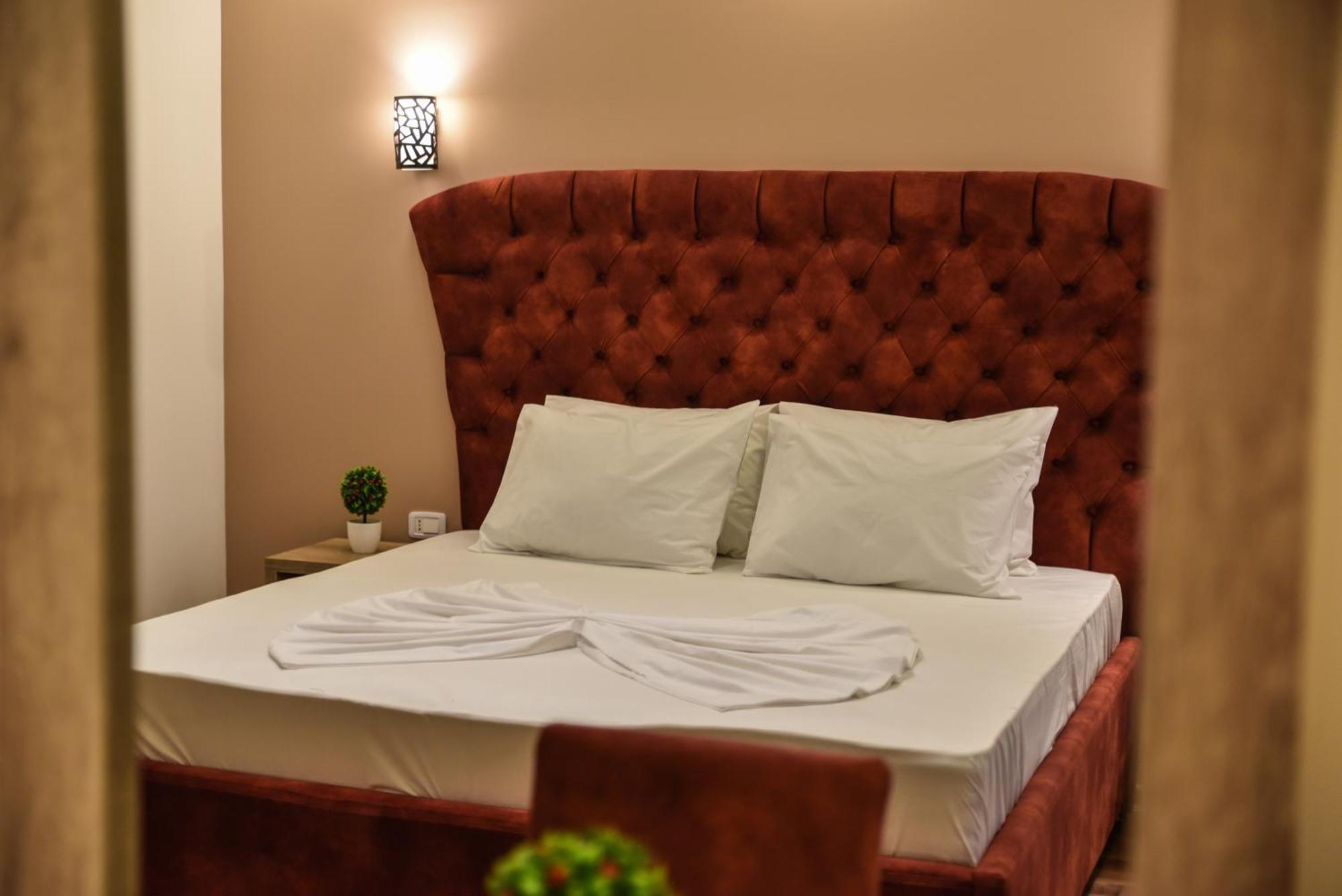 Hotel Evropa Ulcinj Exterior foto