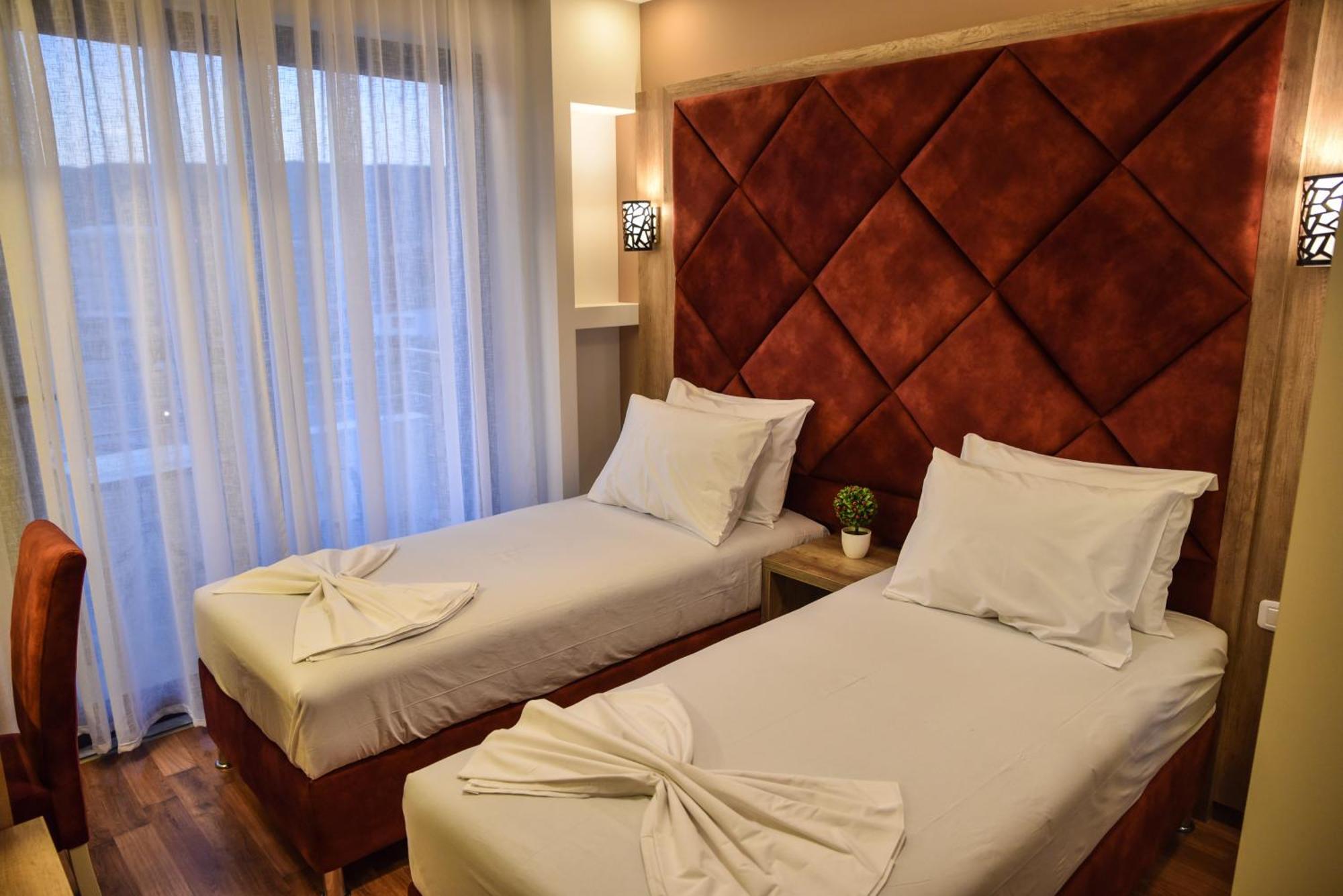 Hotel Evropa Ulcinj Cameră foto